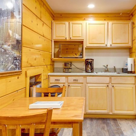 Pigeon Forge Resort Studio Cabin On Dollywood Ln! Buitenkant foto